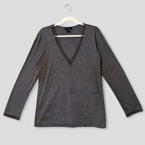 Natori Women’s V-Neck Sweater Gray Long Sleeve Stretch Pullover Size Large